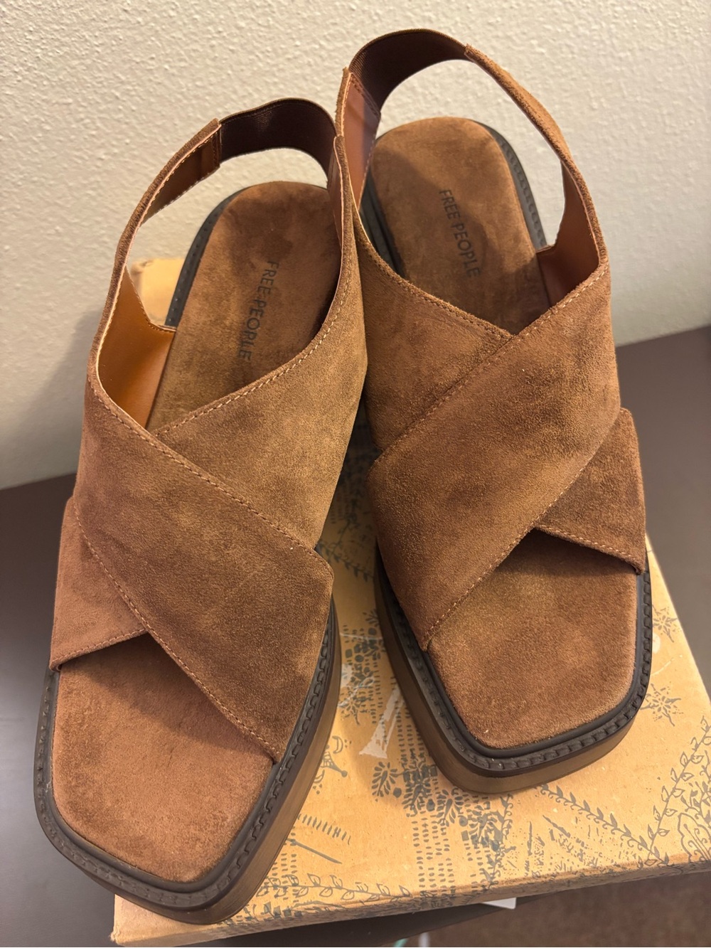 Free People Suede Crisscross Slingback Sandal in Cognac Suede
Size 8